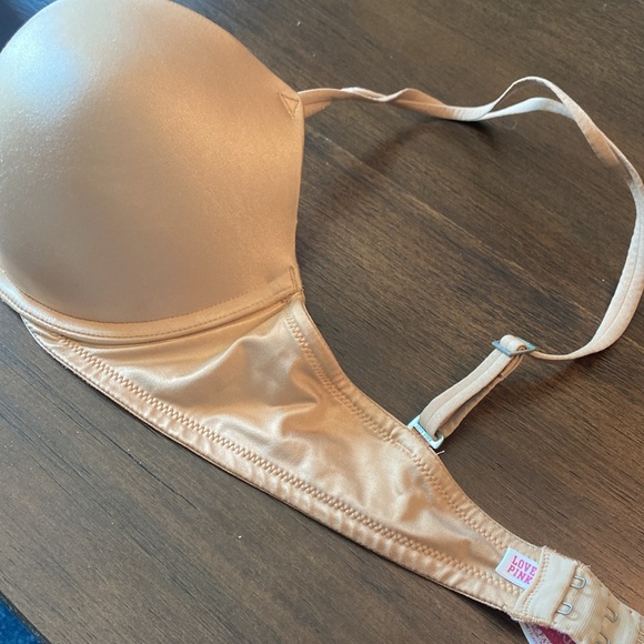 Heartbreaker Plunge Push-Up Bra! - Picture 3 of 5